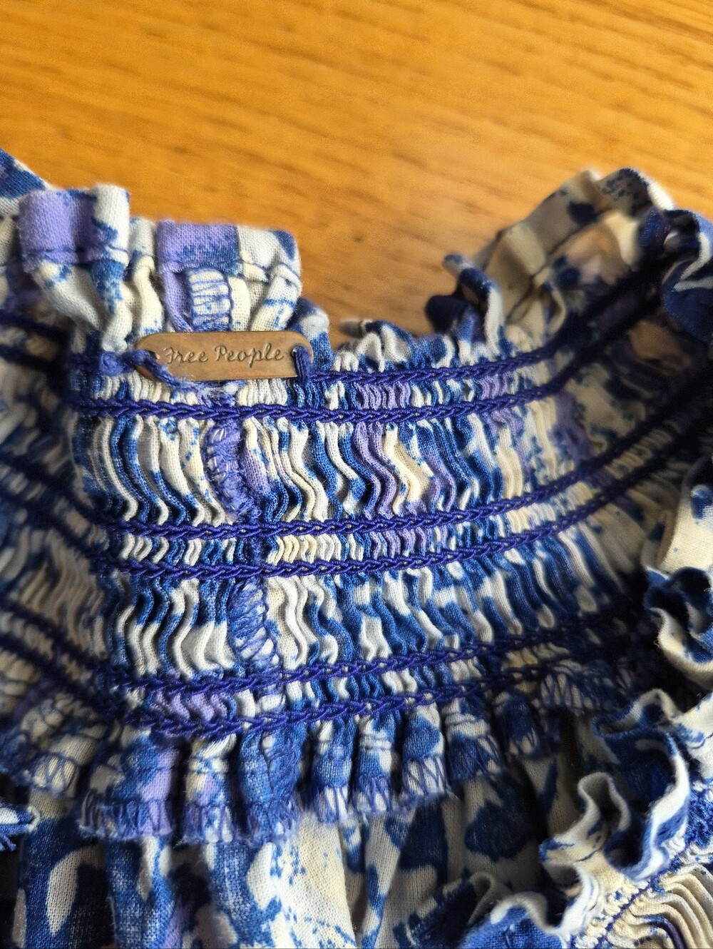 Free People Willow Printed Boho Smocked Puff Sleeve Top Blouse Size S Blue Purpl - Picture 5 of 6